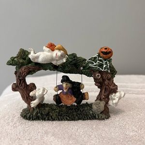 NIB VINTAGE RESIN SWINGING WITCH FIGURINE
